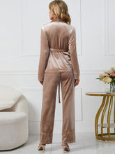 Zweiteiliges Loungewear-Set aus Velours mit Trägertops und langen Hosen